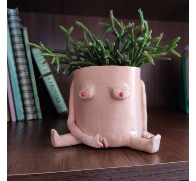 Masturbating sitting lady pot on shelf